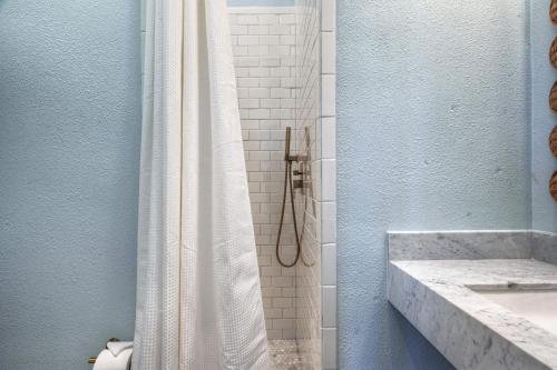 Sugar's Inn Room #1 - photo 18