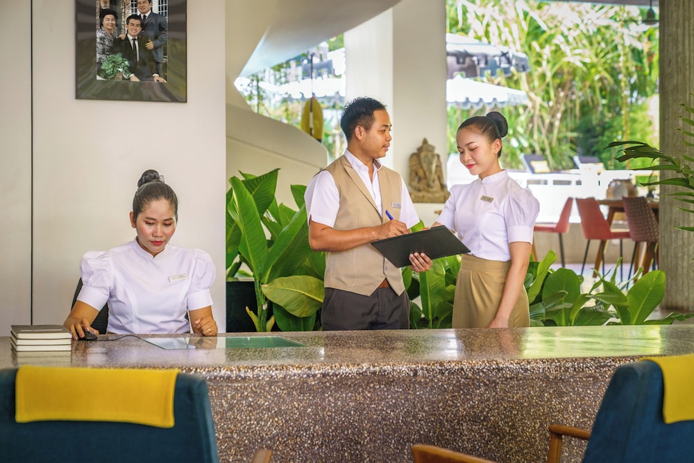 Viroth’s Hotel — Siem Reap — photo 3