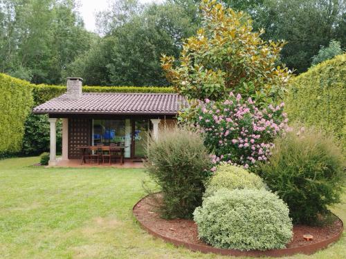 Finca O Loureiro - carbon neutral hotel in Ames