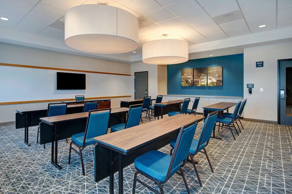 Hampton Inn & Suites Sunnyvale Silicon Valley - photo 51