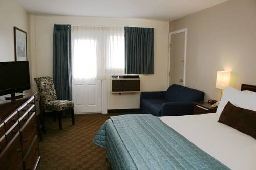 The Hotel At Cape Ann Marina — Gloucester