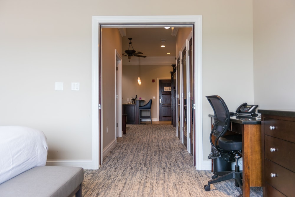 Camden on the Lake Resort & Spa - photo 17