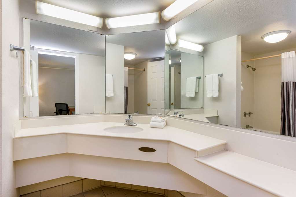 La Quinta Inn by Wyndham Bossier City - photo 29
