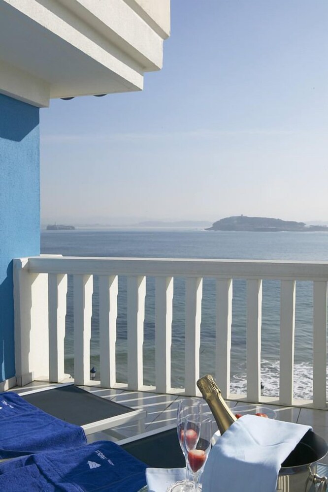 Hotel Chiqui in Santander, Spain