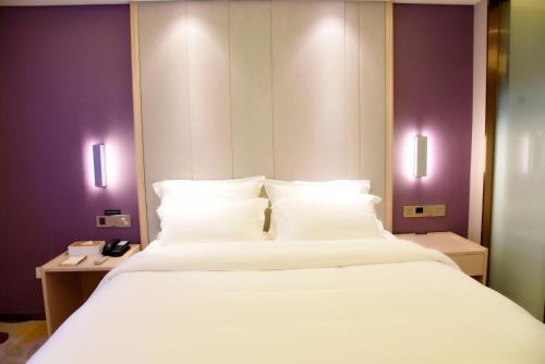 Lavande Hotels Wanzai Ancient City in Yichun, People's Republic of China