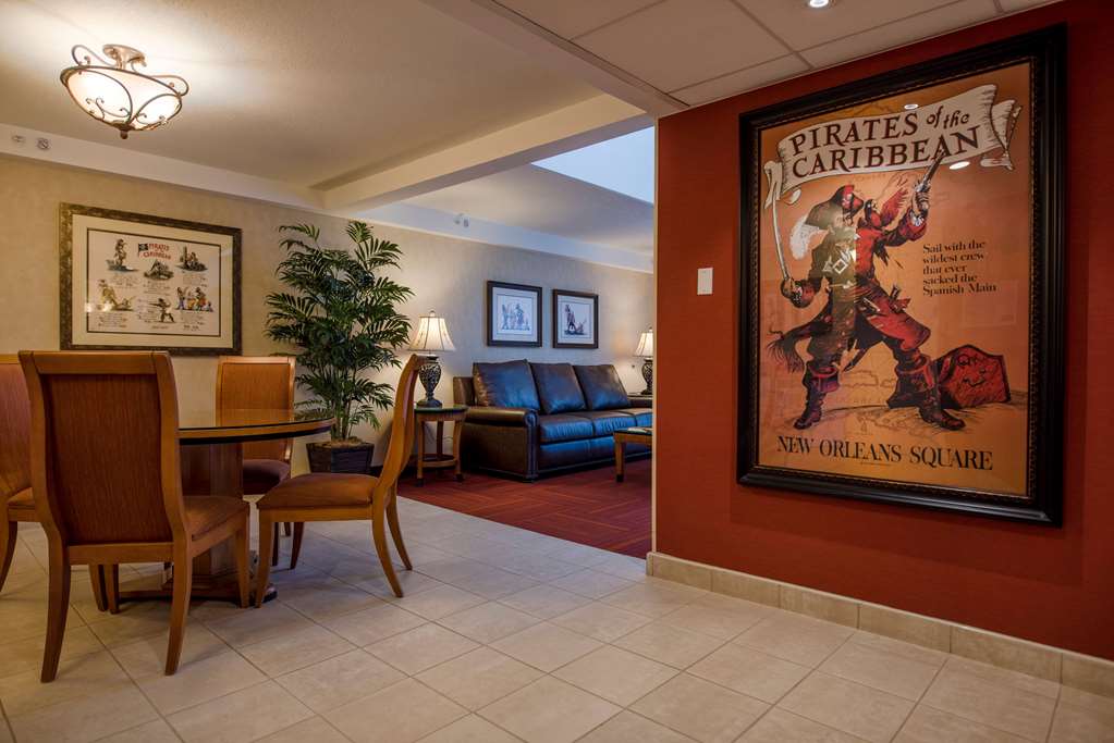 Howard Johnson by Wyndham Anaheim Hotel and Water Playground - photo 35