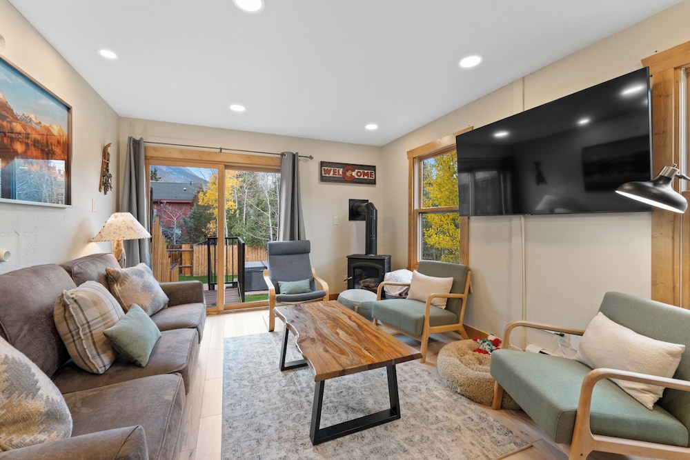 Alpine Drive #106b by Summit County Mountain Retreats in Frisco, United States