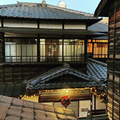 Okiya Guest House & Tapas Bar — 5-Star Luxury Hotel in Kiryu, Japan