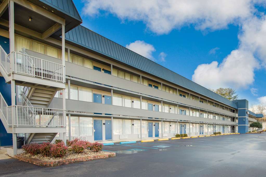 Econo Lodge Middlesboro - photo 29