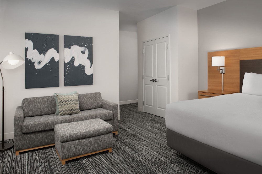 TownePlace Suites by Marriott Cheyenne SW Downtown Area - photo 14