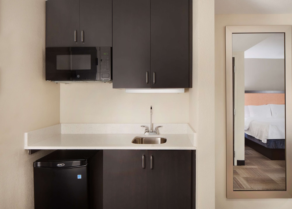 Hampton Inn Charleston Southridge - photo 6