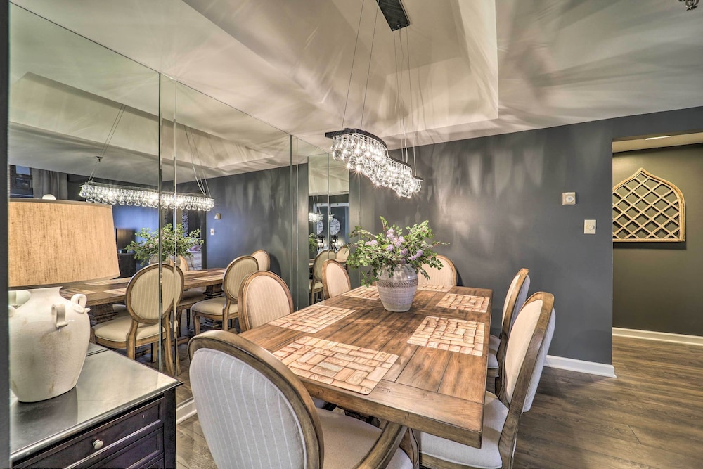 3 Mi to Skiing: Mtn view Condo in Sugar Top Resort in Banner Elk, United States