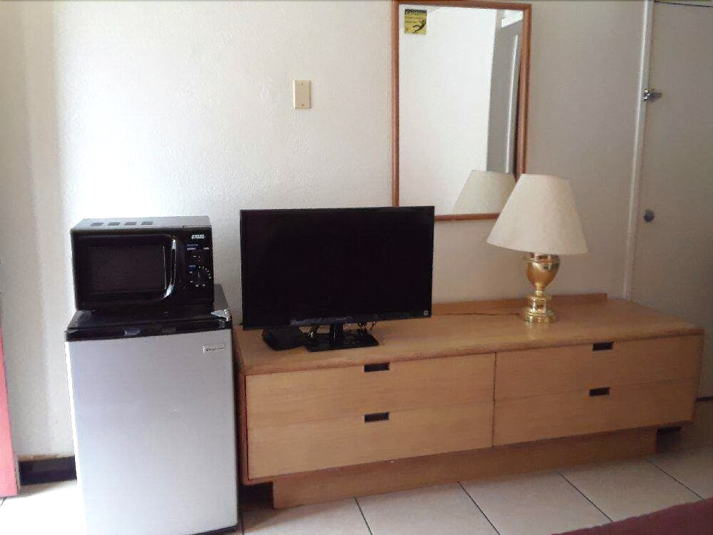 Port City Inn - photo 5