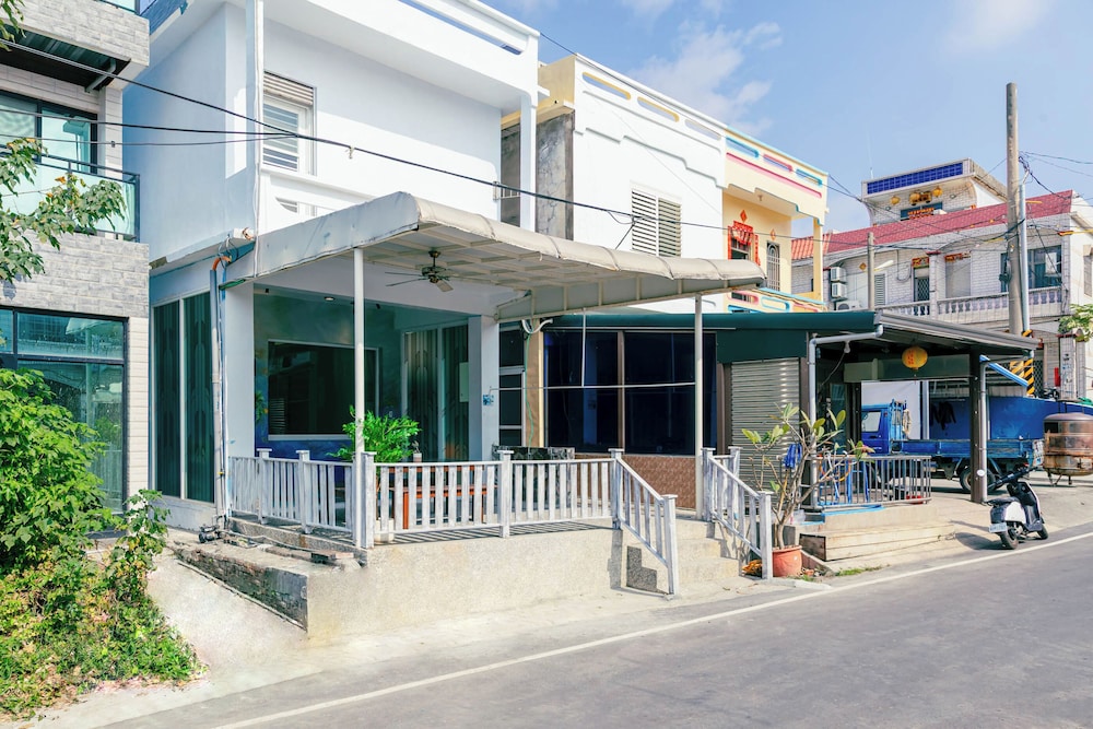 Springtime Retreat - last minute hotel in Kaohsiung