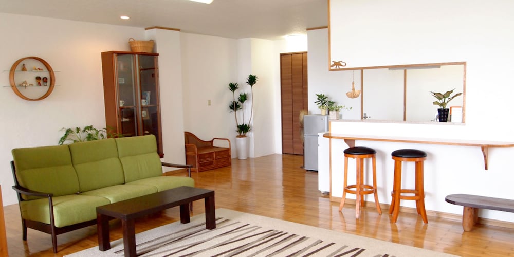 Rental Villa Luana Waioli — 4-Star Luxury Hotel in Tomigusuku, Japan