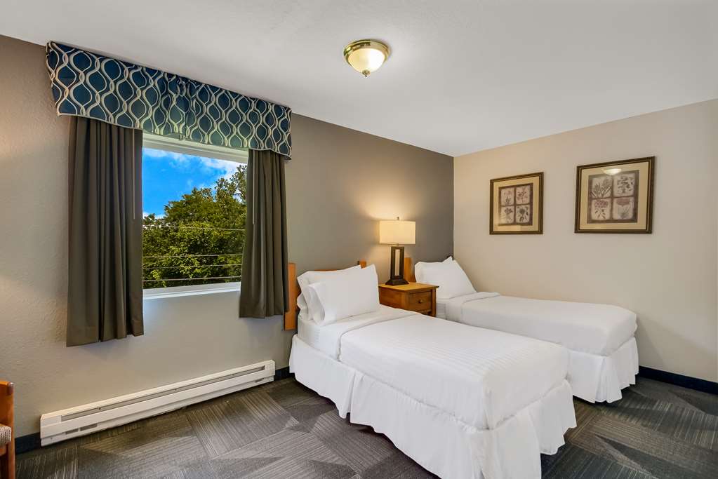SureStay Plus Hotel by Best Western Berkeley Springs - photo 12