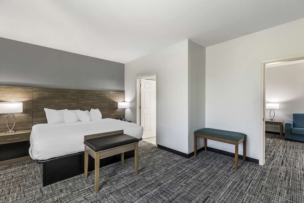 Best Western Plus MidAmerica Hotel - photo 27