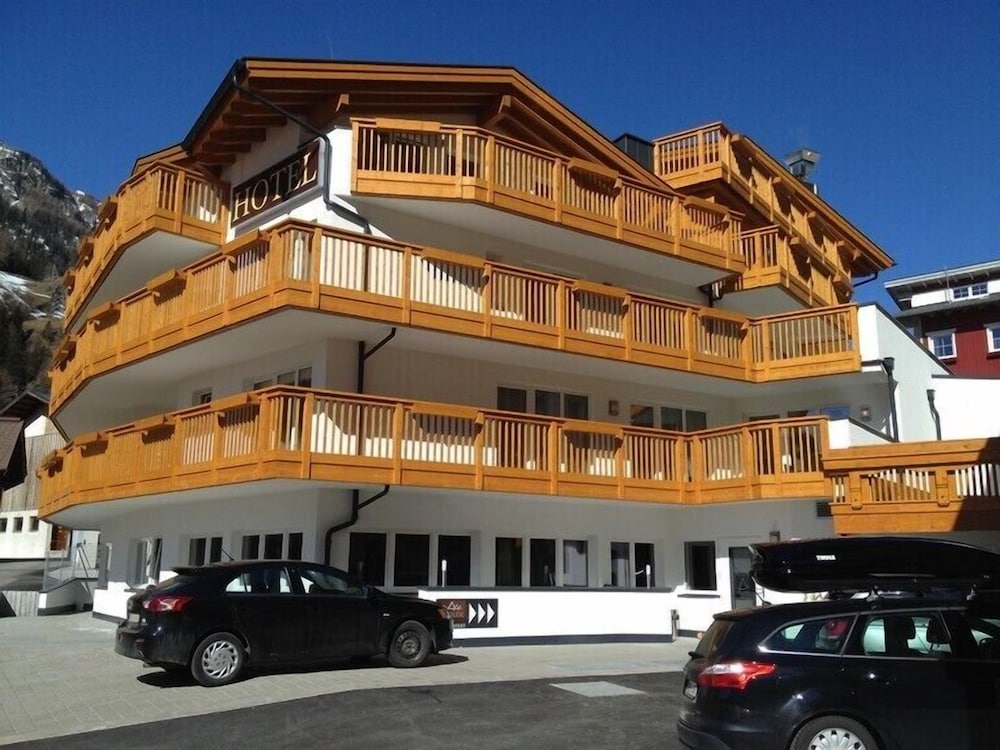 A Casa Saphir Appartement Hotel in Soelden, Austria