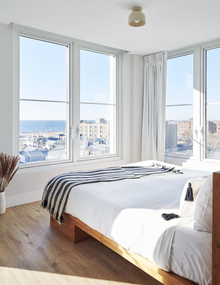 The Rockaway Hotel - photo 31