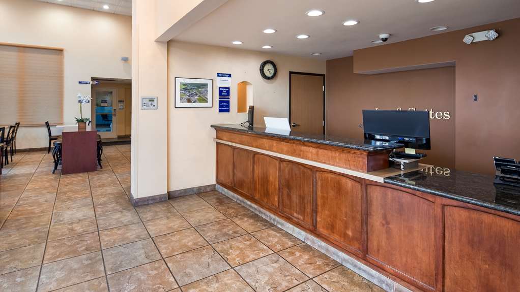 Best Western I 5 Inn & Suites - photo 7