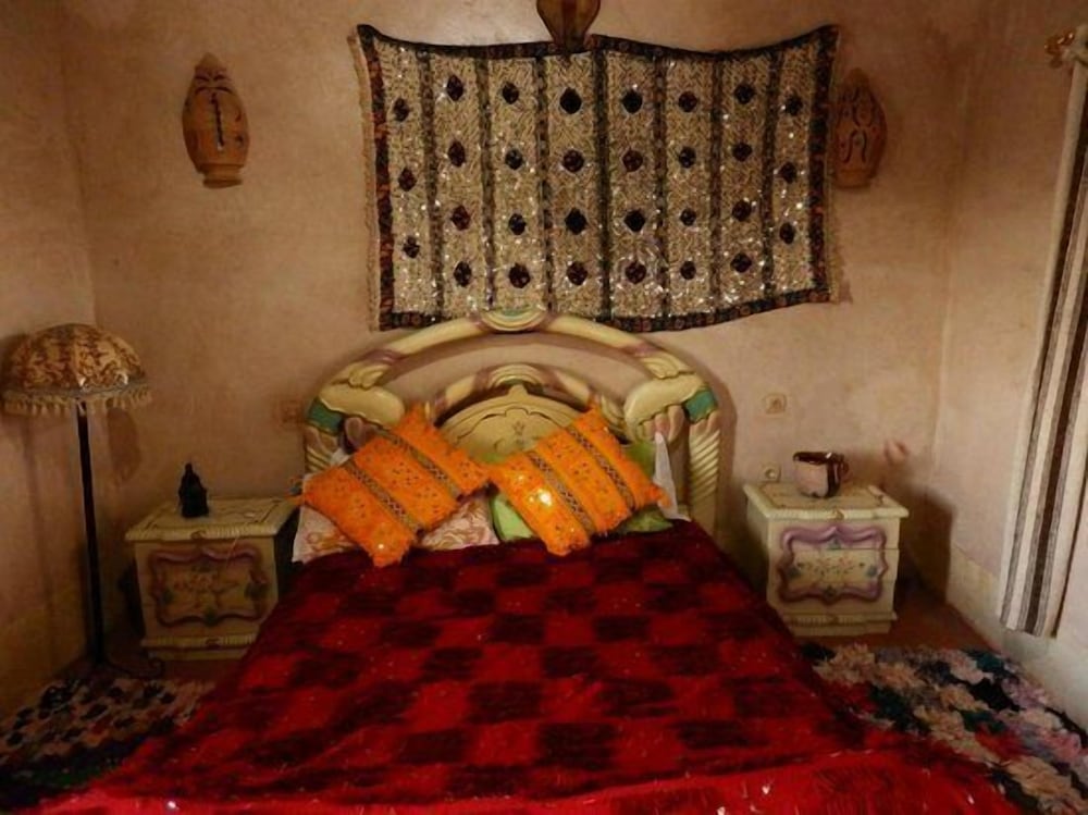 Kasbah dar dmana - carbon neutral hotel in Skoura