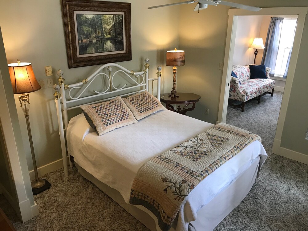 Eagles Mere Inn - photo 2