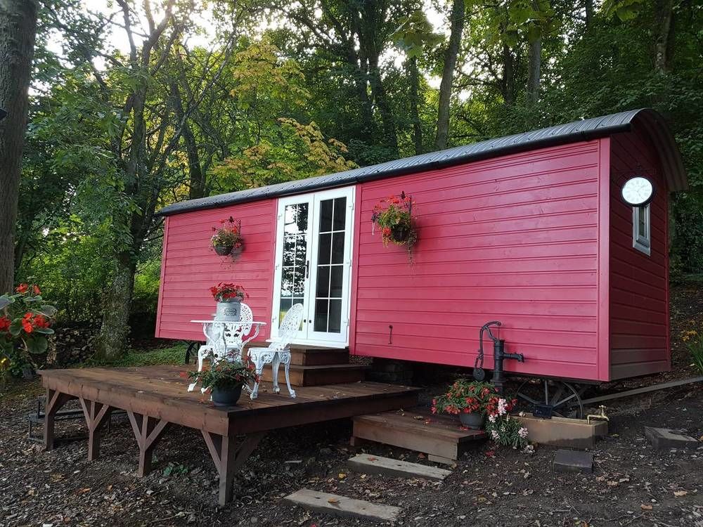 Borthwickbrae Shepherd s Hut in Hawick, United Kingdom