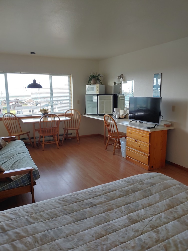The Dublin House Motel - photo 17