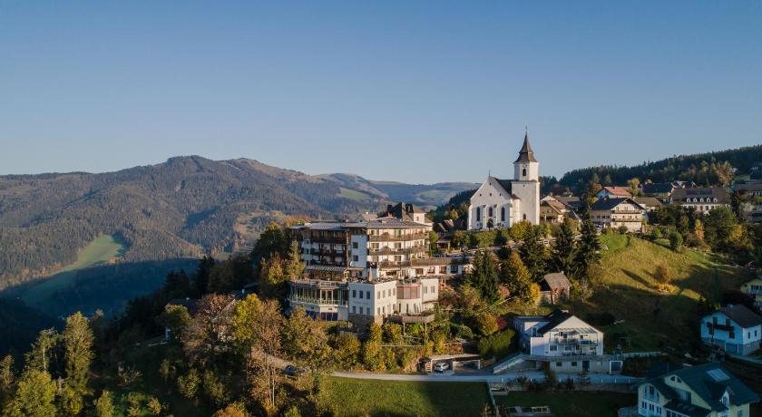 Wohlfühl Hotel Eder — 4-Star Luxury Hotel in Sankt Kathrein Am Offenegg, Austria