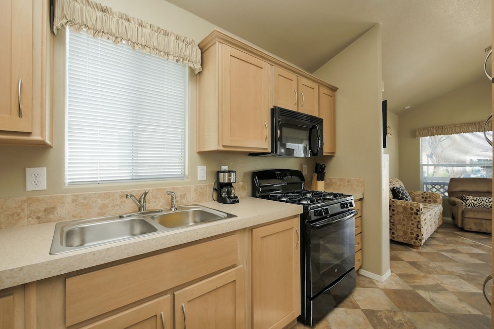 The Cottages at Golden Village Palms RV Resort - photo 8