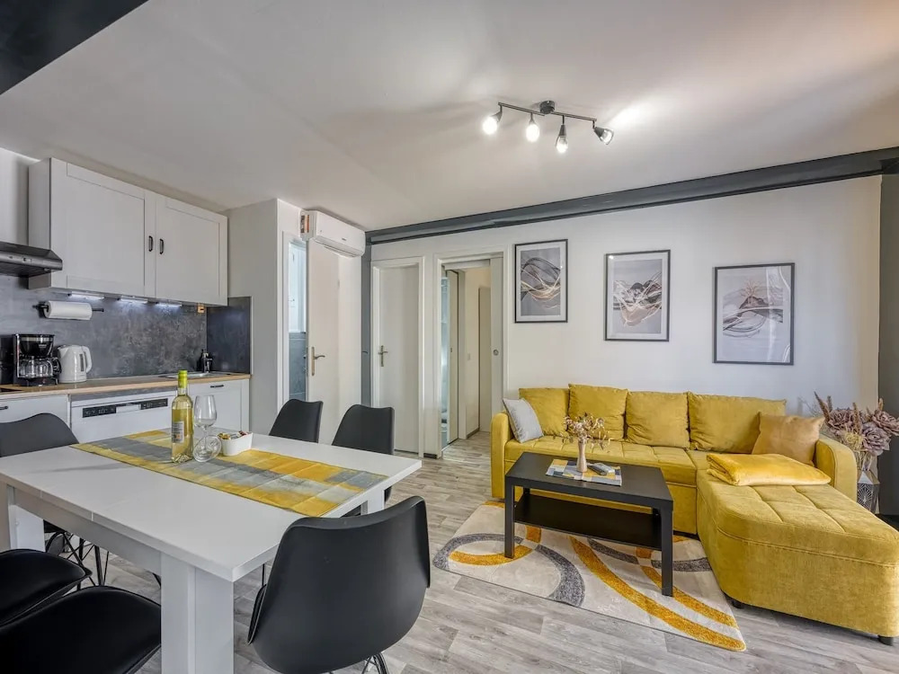 Bungalow Leni — 4-Star Luxury Hotel in Pula, Croatia