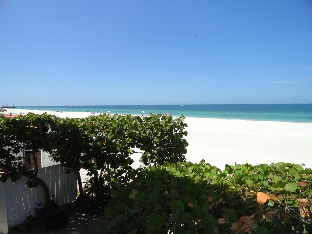 Beach House Resort 5 by RedAwning - photo 20