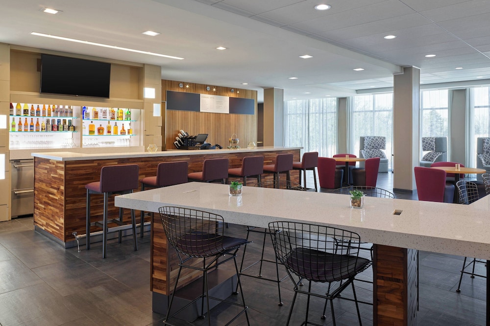 Courtyard by Marriott Denver Aurora - photo 17
