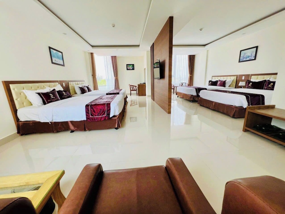 Phu Cuong Beach Hotel in Kwang Binh, Vietnam