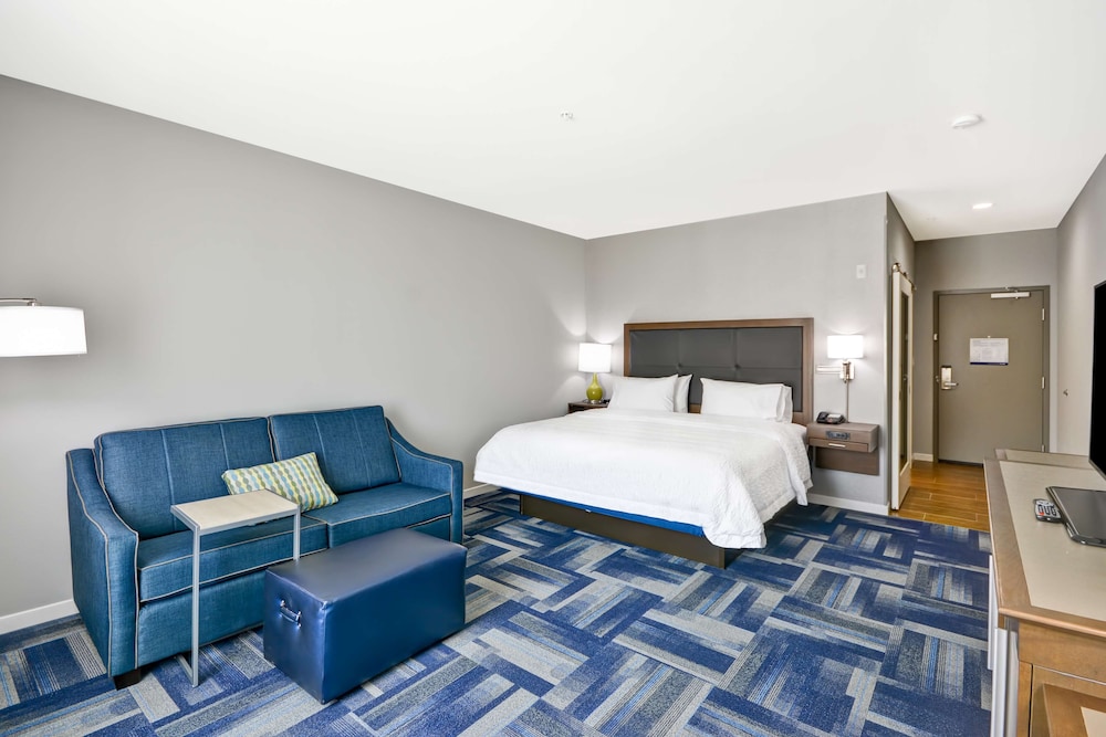 Hampton Inn Kyle - photo 15