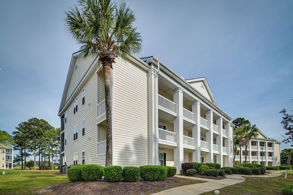 8 Mi to Boardwalk Myrtle Beach Condo Near Golfing — 4-Star Luxury Hotel in Myrtle Beach, United States