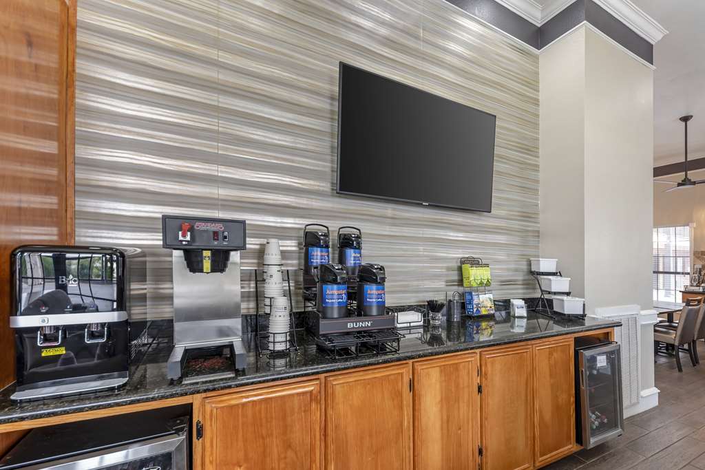 Best Western Inn of Brenham - photo 23