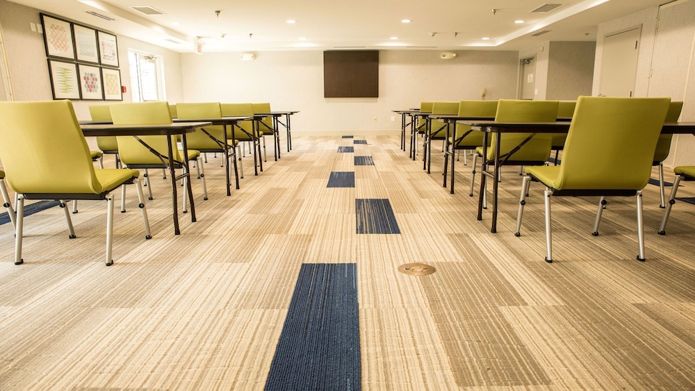 Holiday Inn Express Columbus Dublin by IHG - photo 51