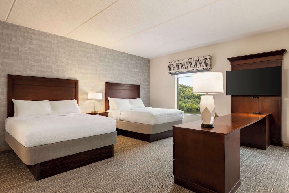 Hampton Inn & Suites Pittsburgh Waterfront West Homestead - photo 10