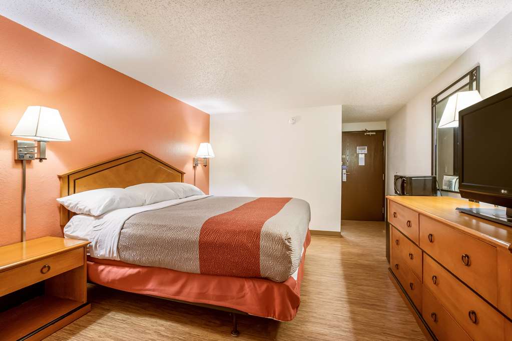 Motel 6 Albert Lea MN - photo 12