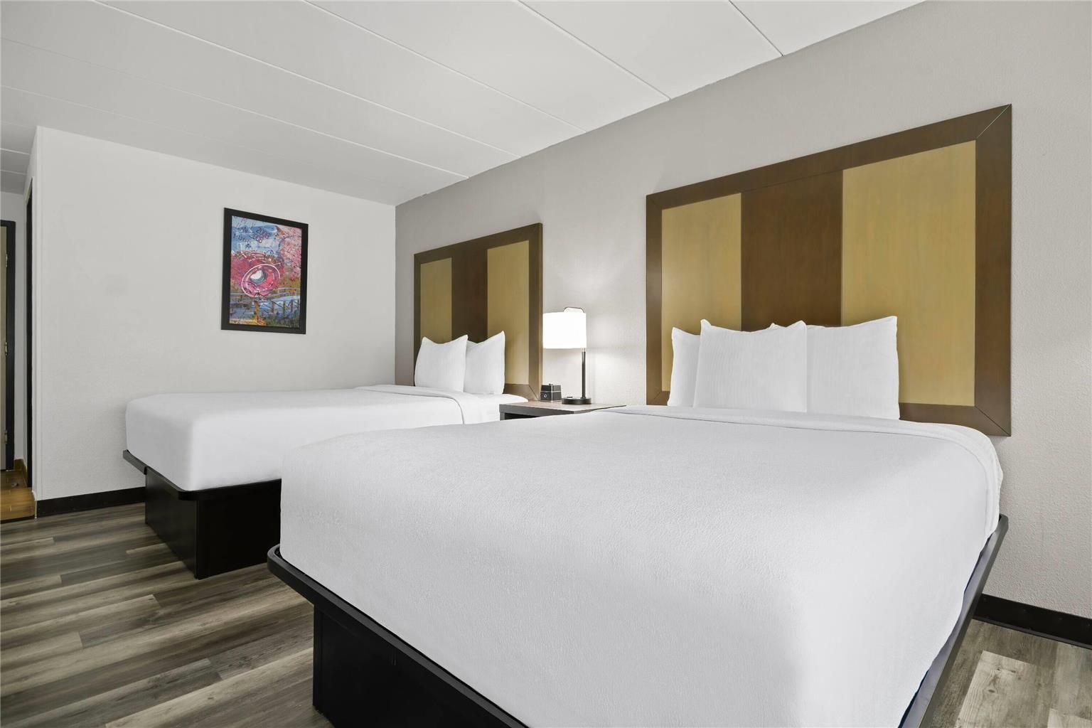 La Quinta Inn & Suites by Wyndham Sturbridge - photo 28