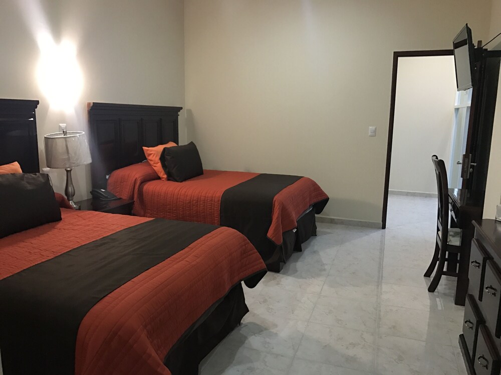 Hotel Amazing Celaya — Celaya — photo 2