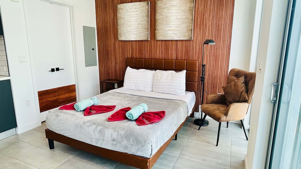 Stylish Stay in the Heart of Miami Walk to Bayside & Bayfront Park — 4-Star Luxury Hotel in Miami, United States
