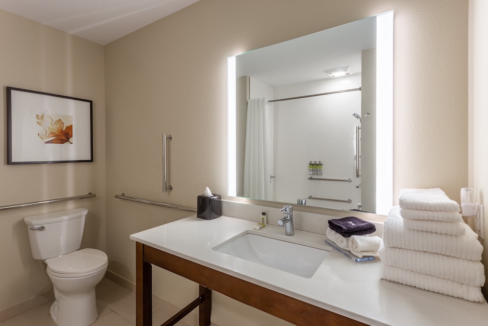 Candlewood Suites Fargo South Medical Center by IHG - photo 9