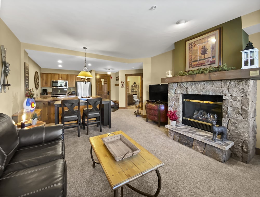 Mountain Thunder Lodge 1213 1 Bedroom Condo by RedAwning — 4-Star Luxury Hotel in Breckenridge, United States