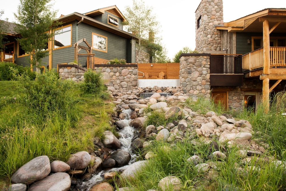 Rainbow Ranch Lodge - photo 43