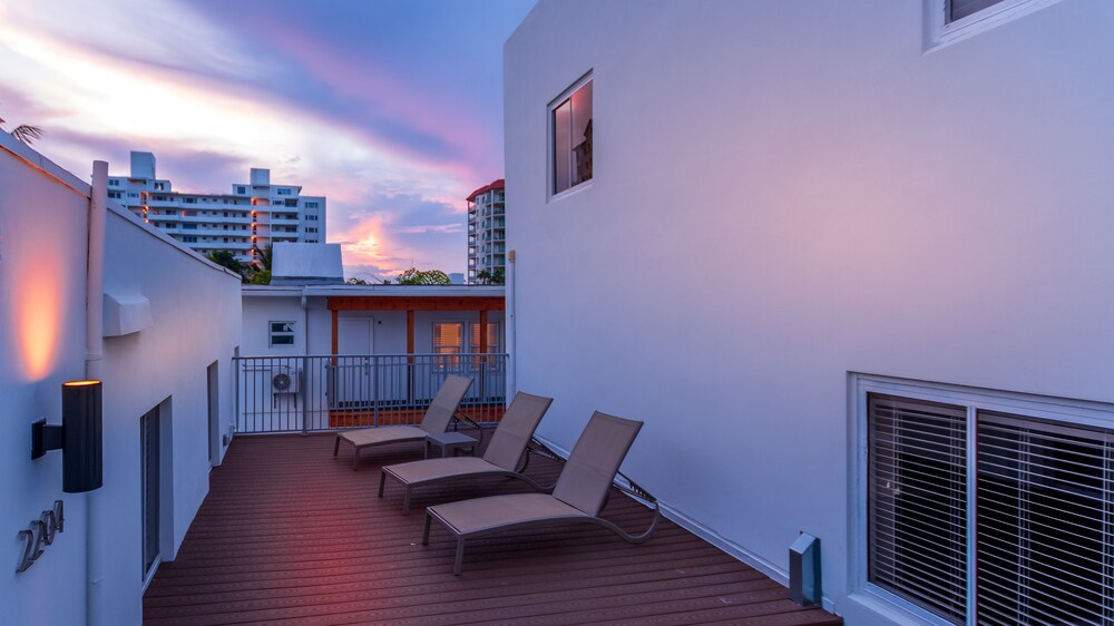 Seville Hotel and Apartments - photo 28