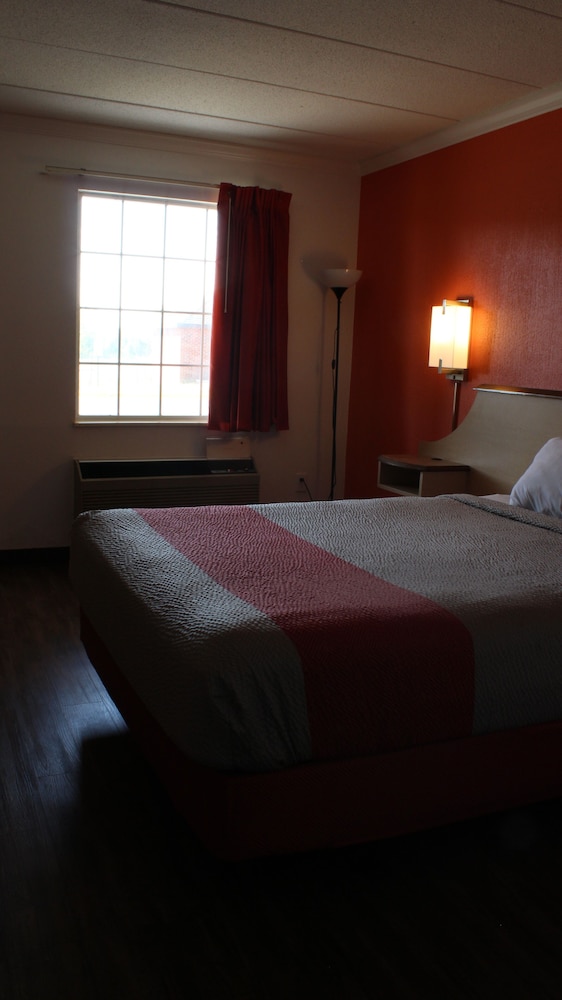 Motel6 Dayton OH - photo 6
