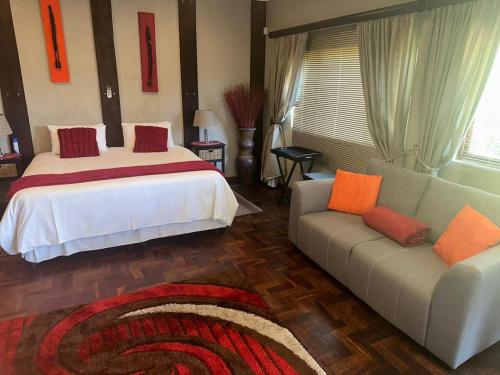 Safari Bed & Breakfast — 4-Star Luxury Hotel in Hazyview, South Africa