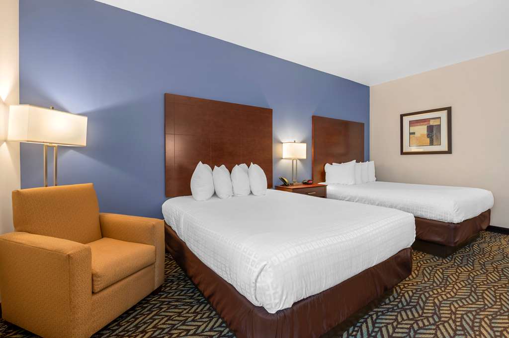 Best Western Plus Covered Bridge Inn - photo 8